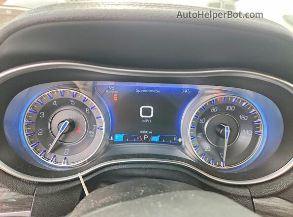 2C3CCARG5JH255030 2018 CHRYSLER 300 Gray Вид щитка приладів