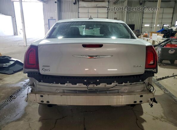 2C3CCARG6LH115961 2020 CHRYSLER 300 White Հետևի տեսք