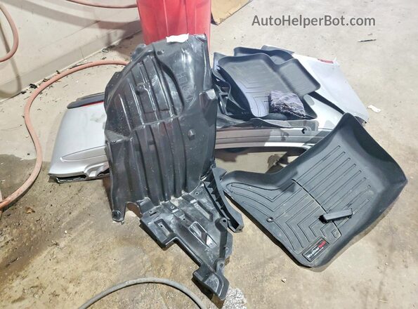2C3CCARG6LH115961 2020 CHRYSLER 300 White Շարժիչի բաժամունքի տեսք