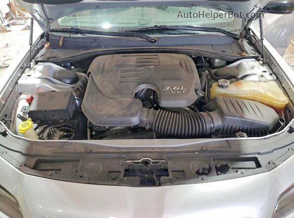 2C3CCARG6LH115961 2020 CHRYSLER 300 White Սալոնի հետևի տեսք
