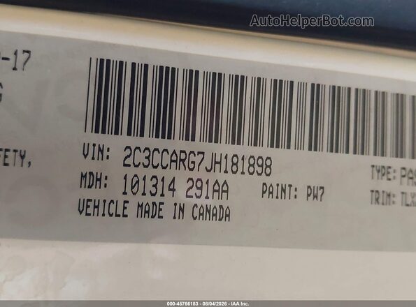 2C3CCARG7JH181898 2018 CHRYSLER 300 White ძრავის განყოფილების ხედი
