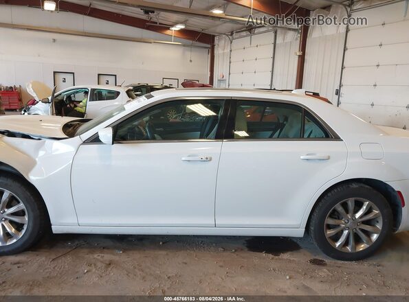 2C3CCARG7JH181898 2018 CHRYSLER 300 White სალონის 360-გრადუსიანი ხედი