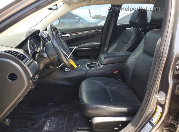 2C3CCARG9GH305047 2016 CHRYSLER 300 Gray Widok wnętrza z przodu