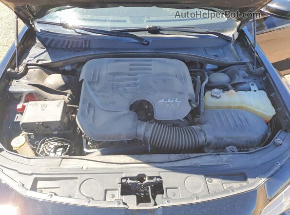 2C3CCARGXJH143095 2018 CHRYSLER 300 Black უკანა სალონის ხედი