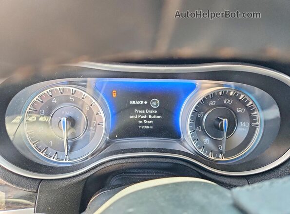 2C3CCASG3NH236945 2022 CHRYSLER 300 Белый Вид щитка приборов