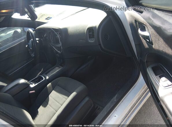 2C3CDXAT0GH228691 2016 DODGE CHARGER Белый Вид салона спереди