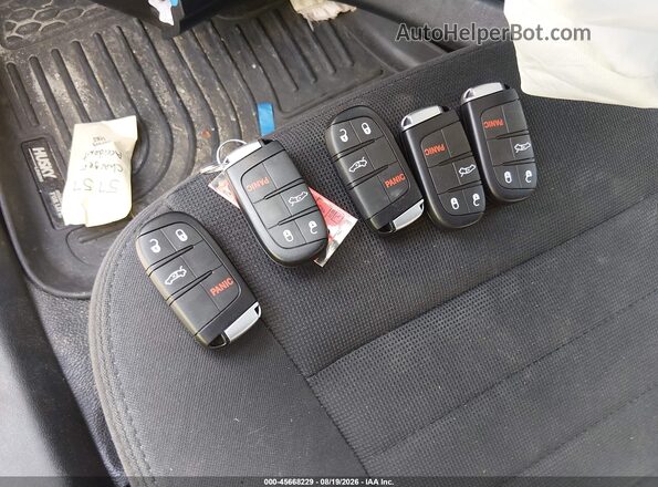2C3CDXAT9KH575932 2019 DODGE CHARGER Silver Vista del salpicadero