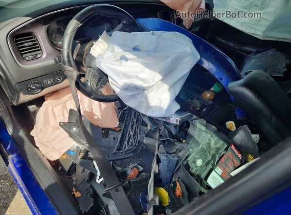 2C3CDXBG0JH329030 2018 DODGE CHARGER Blue Widok deski rozdzielczej