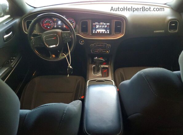 2C3CDXBG0LH108112 2020 DODGE CHARGER Gray Widok deski rozdzielczej