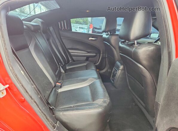 2C3CDXBG0LH153065 2020 DODGE CHARGER Red უკანა სავარძლების ხედი