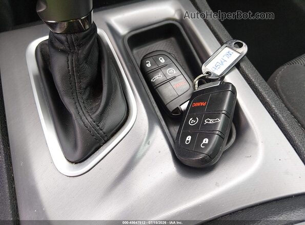2C3CDXBG0LH190097 2020 DODGE CHARGER Белый Вид панели приборов