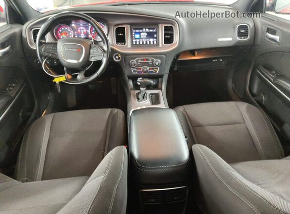 2C3CDXBG1NH212594 2022 DODGE CHARGER Красный Вид панели приборов
