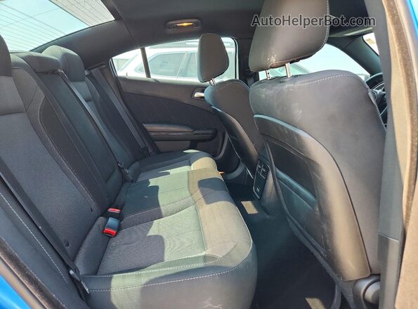 2C3CDXBG2KH546659 2019 DODGE CHARGER Blue Rear seats view