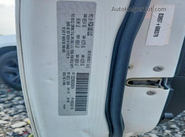 2C3CDXBG3GH298154 2016 DODGE CHARGER White Vista del compartimento del motor