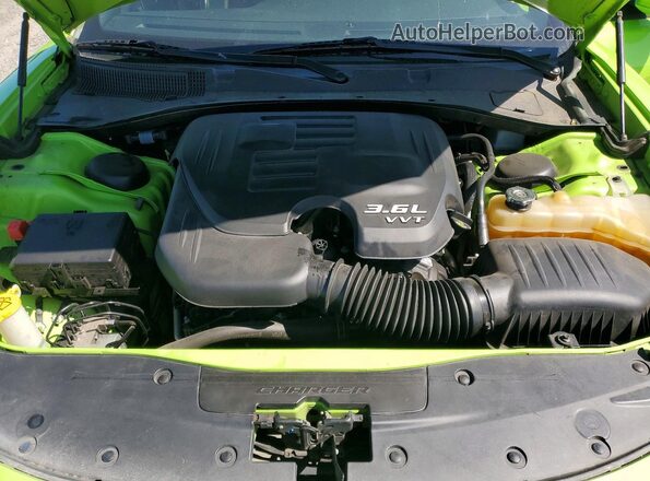 2C3CDXBG3KH650223 2019 DODGE CHARGER Green უკანა სალონის ხედი