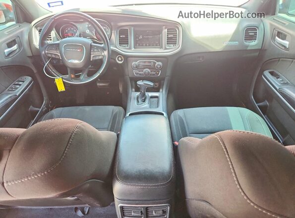 2C3CDXBG3KH754453 2019 DODGE CHARGER Красный Вид панели приборов