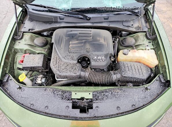 2C3CDXBG3LH158003 2020 DODGE CHARGER Green Rear interior view