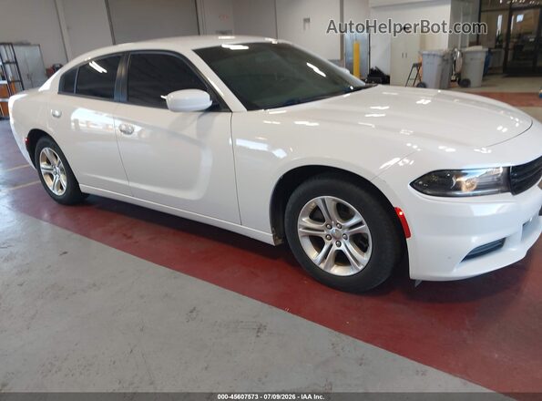 2C3CDXBG3LH188425 2020 DODGE CHARGER White Widok wnętrza z tyłu