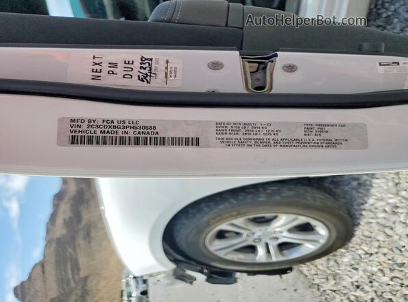 2C3CDXBG3PH530588 2023 DODGE CHARGER White VIN կոդի պիտակի տեսք