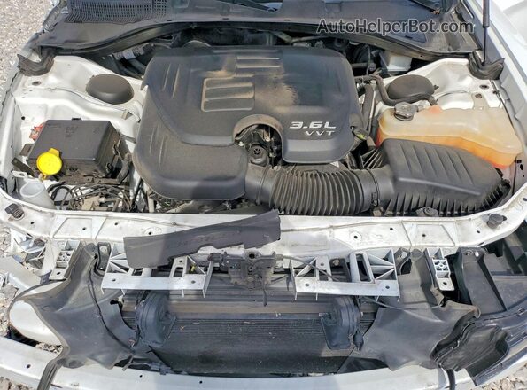 2C3CDXBG3PH530588 2023 DODGE CHARGER White Սալոնի հետևի տեսք