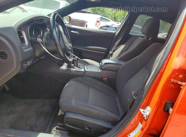 2C3CDXBG4KH517941 2019 DODGE CHARGER Оранжевый Вид салона спереди