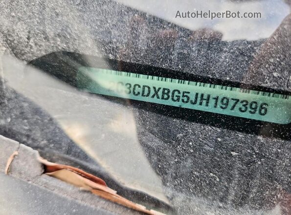 2C3CDXBG5JH197396 2018 DODGE CHARGER Gray Widok komory silnika