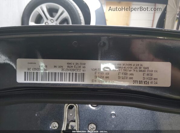 2C3CDXBG5KH637182 2019 DODGE CHARGER Black Vista del compartimento del motor