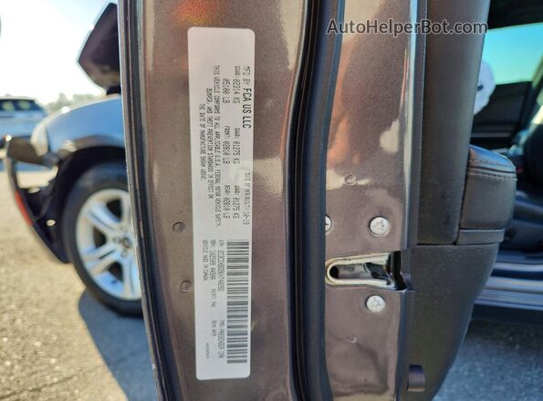 2C3CDXBG5KH748282 2019 DODGE CHARGER Gray Vista del compartimento del motor