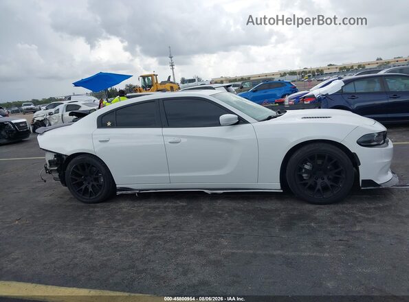 2C3CDXBG5MH541717 2021 DODGE CHARGER White Widok wnętrza 360 stopni