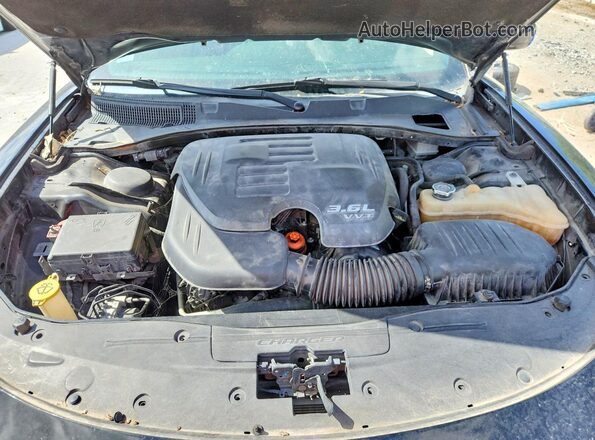 2C3CDXBG6JH150815 2018 DODGE CHARGER Черный Вид задней части салона