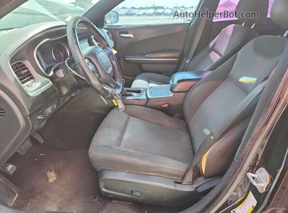 2C3CDXBG6JH150815 2018 DODGE CHARGER Черный Вид салона спереди