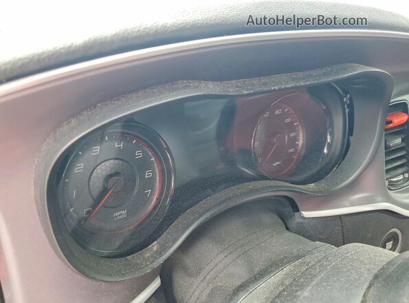 2C3CDXBG6KH681725 2019 DODGE CHARGER White Սարքավորումների վահանակի տեսք