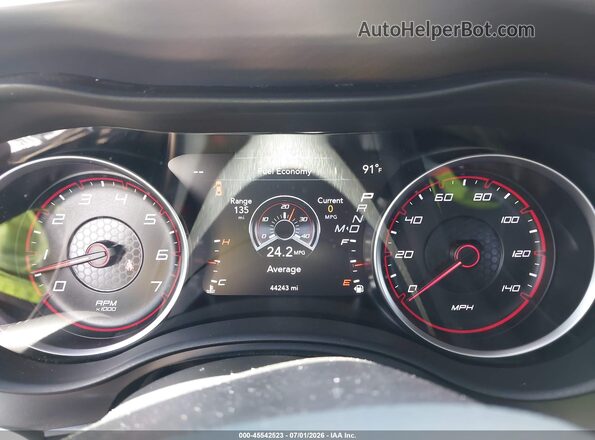 2C3CDXBG6LH192128 2020 DODGE CHARGER White Vista de los asientos traseros