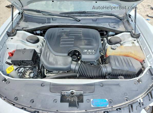 2C3CDXBG6PH563732 2023 DODGE CHARGER White Widok wnętrza z tyłu