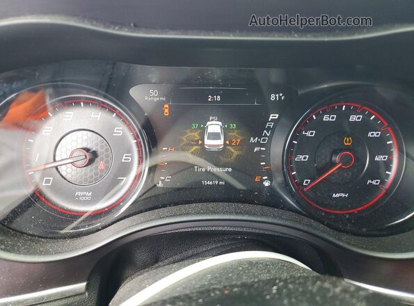 2C3CDXBG7JH147762 2018 DODGE CHARGER Красный Вид щитка приборов