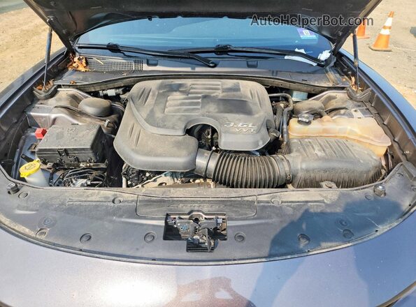 2C3CDXBG7KH748655 2019 DODGE CHARGER Серебряный Вид задней части салона