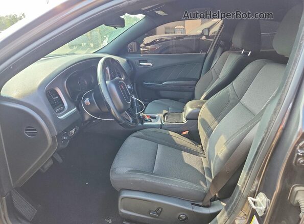 2C3CDXBG7KH748655 2019 DODGE CHARGER Серебряный Вид салона спереди