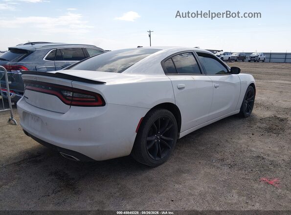 2C3CDXBG8JH306899 2018 DODGE CHARGER White Tył prawy