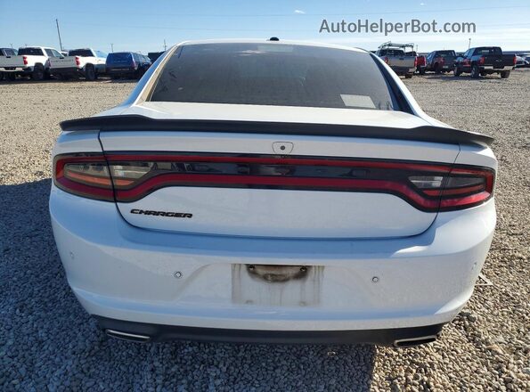 2C3CDXBG8LH177341 2020 DODGE CHARGER White Вид ззаду