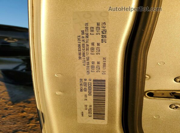 2C3CDXBG9KH599438 2019 DODGE CHARGER Silver Widok naklejki z numerem VIN