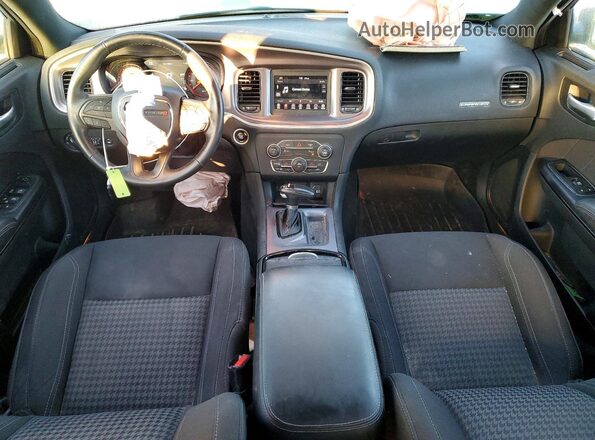 2C3CDXBG9KH599438 2019 DODGE CHARGER Silver Widok deski rozdzielczej