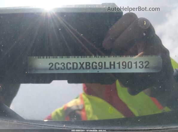 2C3CDXBG9LH190132 2020 DODGE CHARGER Black Widok komory silnika