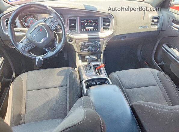 2C3CDXBG9NH144934 2022 DODGE CHARGER Red Vista del salpicadero