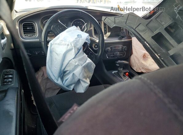 2C3CDXBGXHH551861 2017 DODGE CHARGER Silver Widok deski rozdzielczej