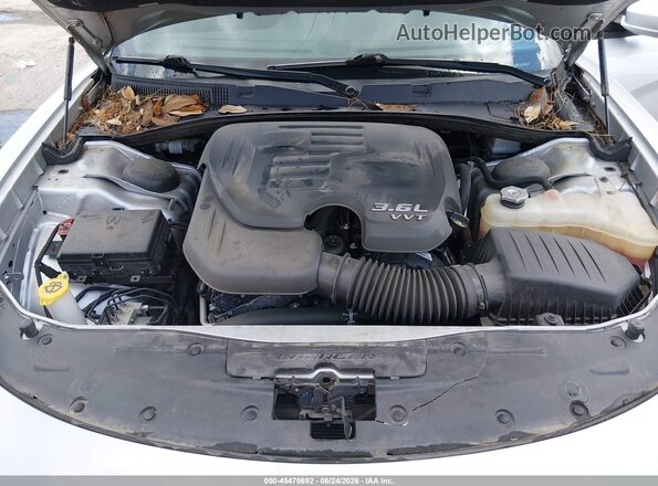 2C3CDXBGXLH190110 2020 DODGE CHARGER Серебряный Вид сзади