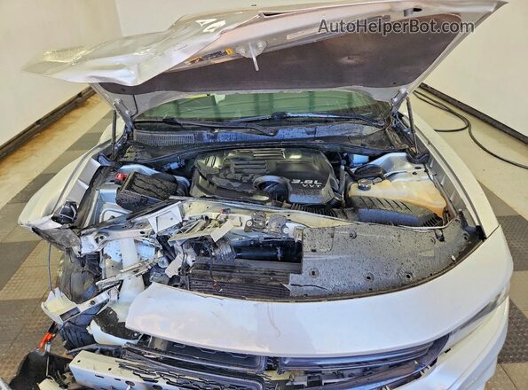 2C3CDXBGXMH642607 2021 DODGE CHARGER Серебряный Вид задней части салона