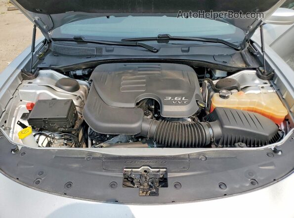 2C3CDXBGXNH248249 2022 DODGE CHARGER Silver Vista interior trasera