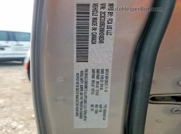 2C3CDXBGXNH248249 2022 DODGE CHARGER Silver Vista del compartimento del motor