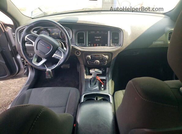 2C3CDXCT0JH142463 2018 DODGE CHARGER Silver Widok deski rozdzielczej