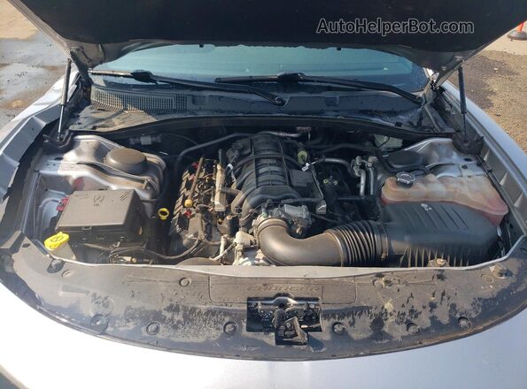 2C3CDXCT0JH142463 2018 DODGE CHARGER Silver Widok wnętrza z tyłu